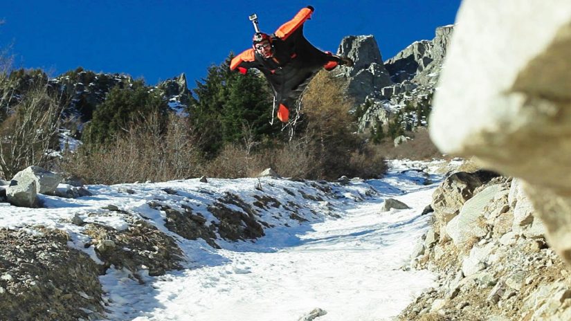 Is this the Closest a Wingsuit Pilot Has Ever Flown to the Ground