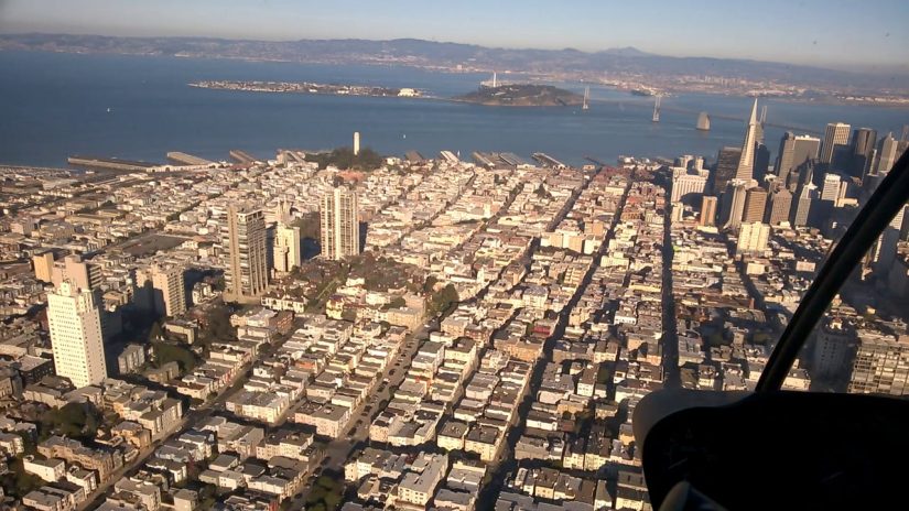 Hubschrauberflug über San Francisco