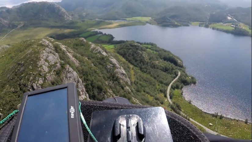 Parte 1 de 3. julio 12 2019. Parapente Mini X Alp en Noruega. Parte 1 Comience ksnanuten Landing en Madland.